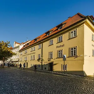 **** Hotel Archibald At The Charles Bridge República Checa